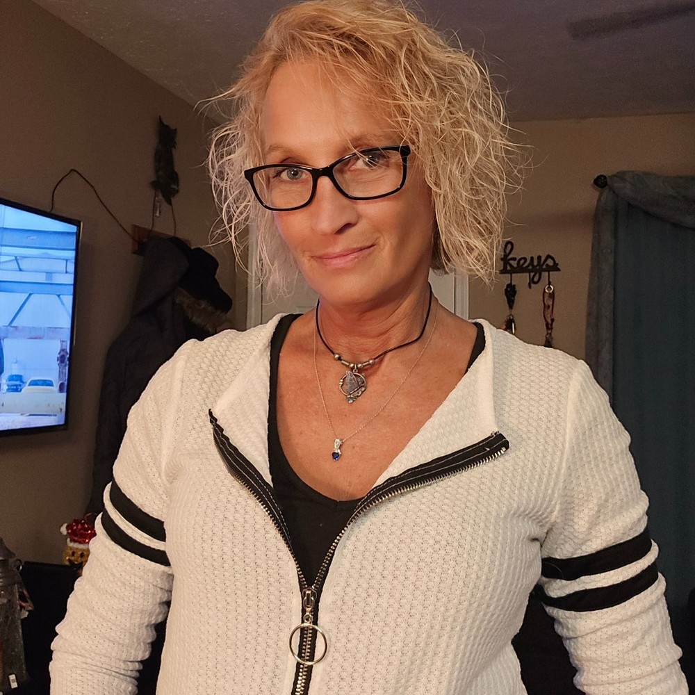Meet your Posher, Delisa